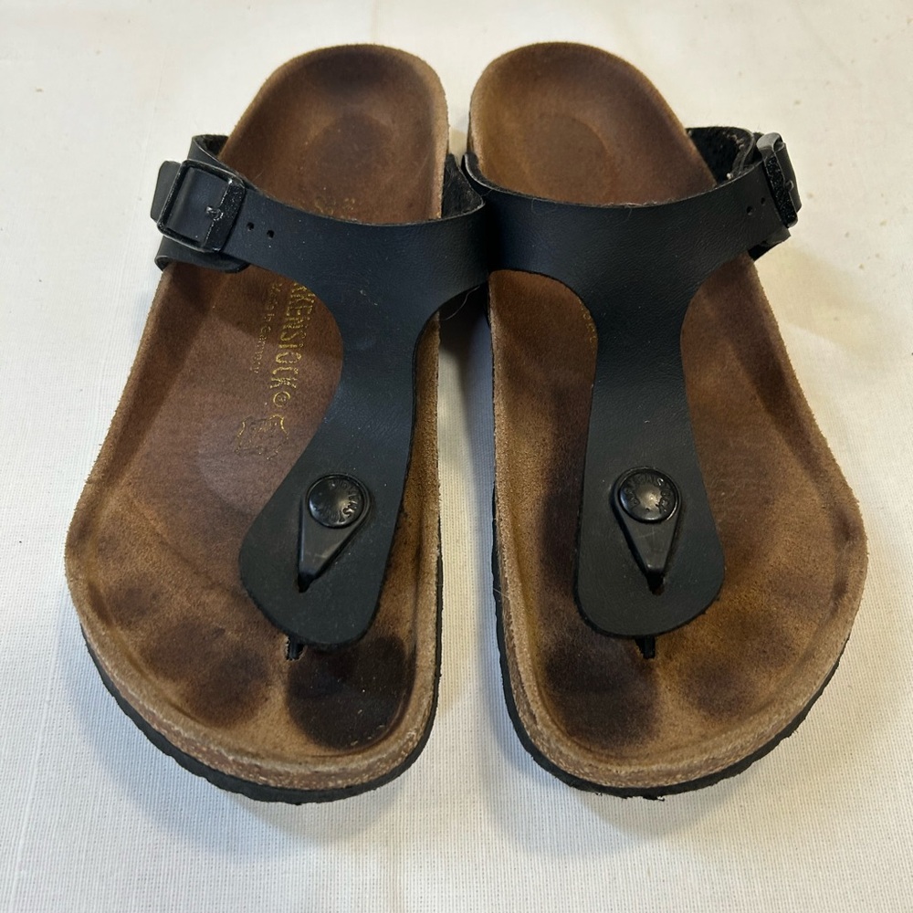 Birkenstock blk Gizeh sz 35